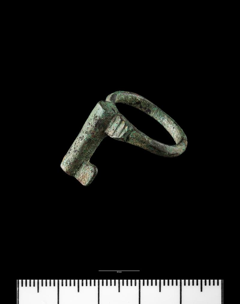 Roman copper alloy finger ring key