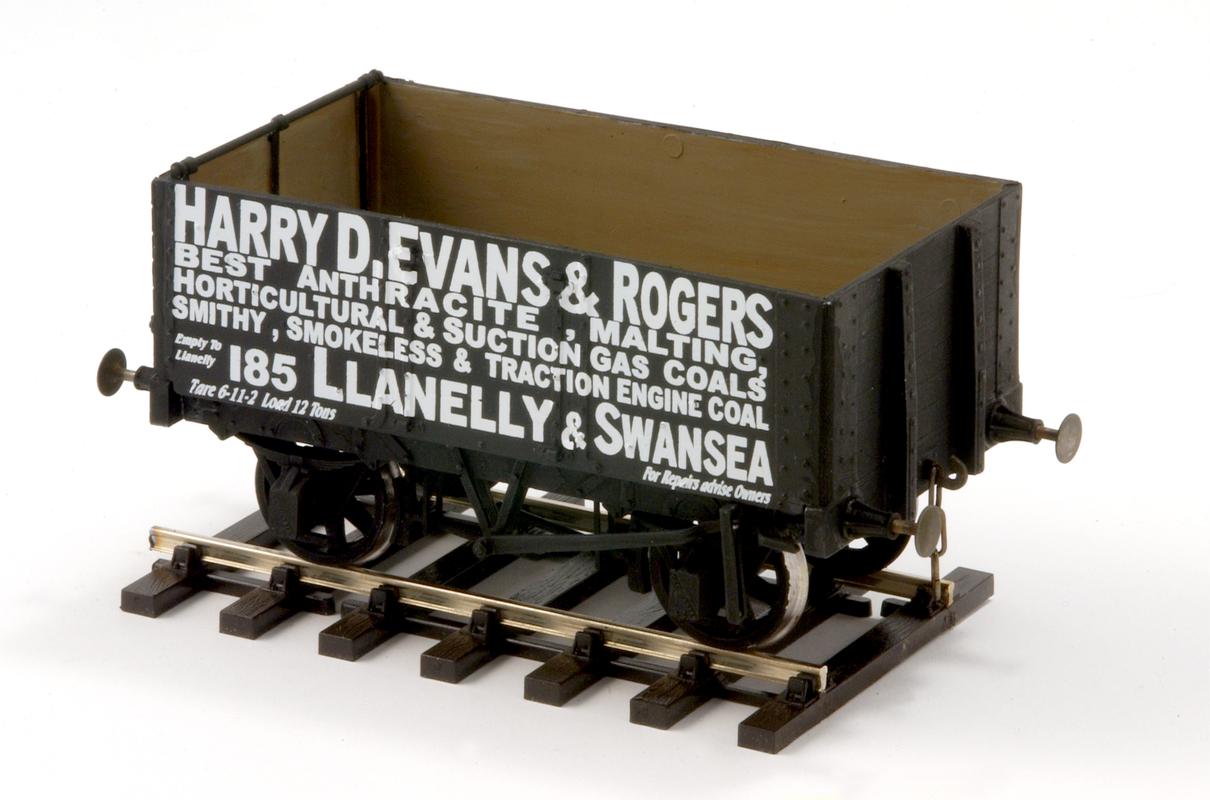 model railway wagon : "Harry D Evans & Rogers"