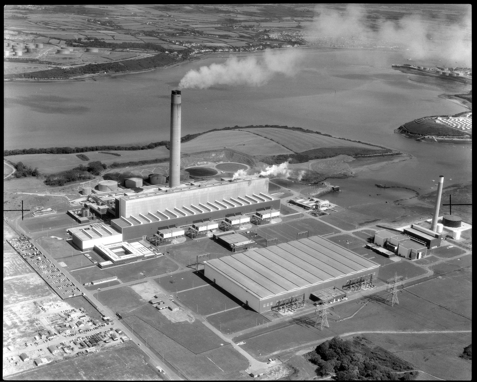 Pembroke Power Station, negative