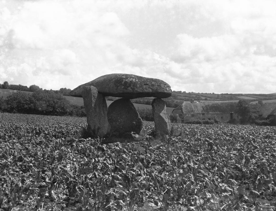 chambered tomb