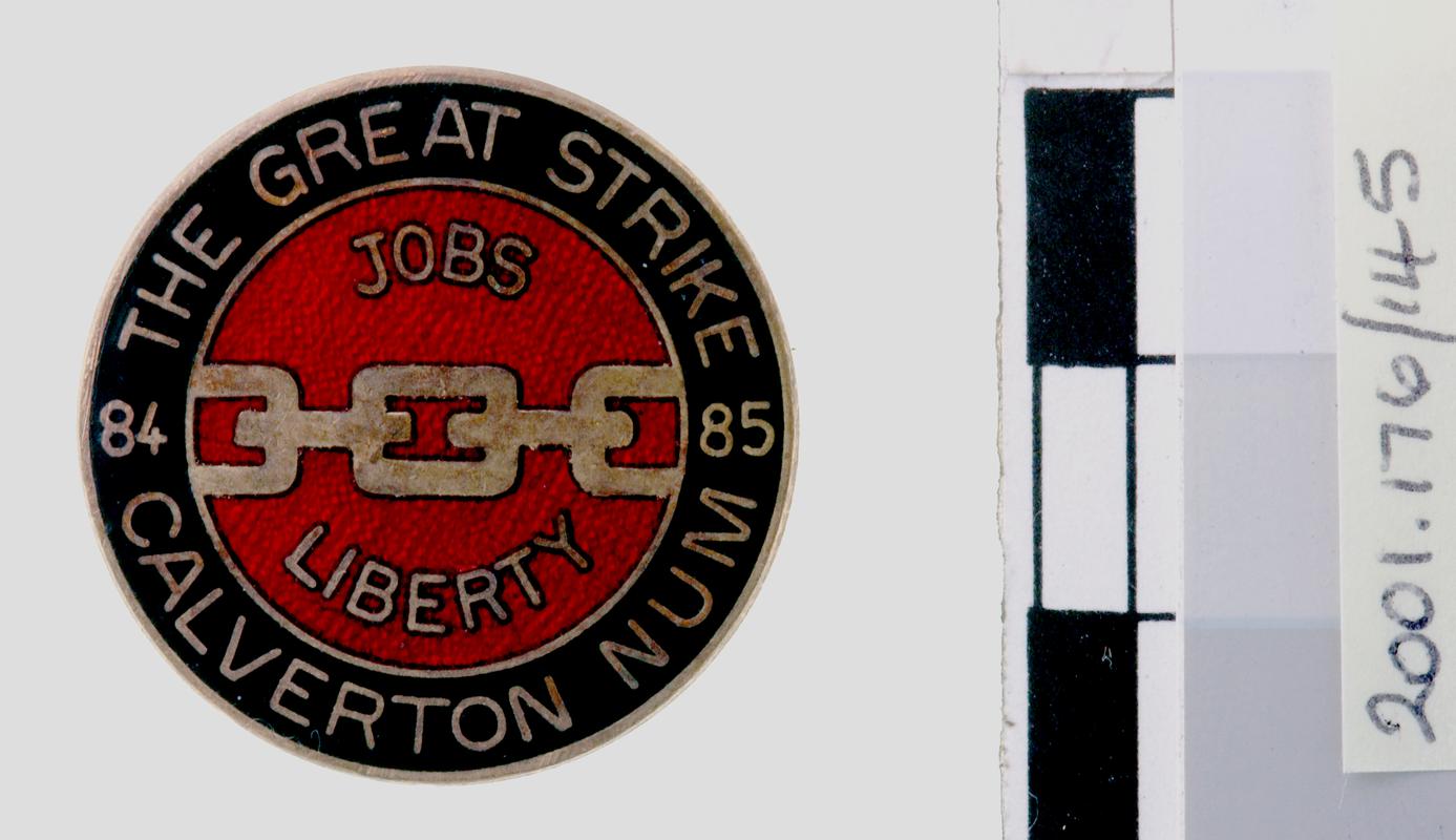 N.U.M Nottingham badge
