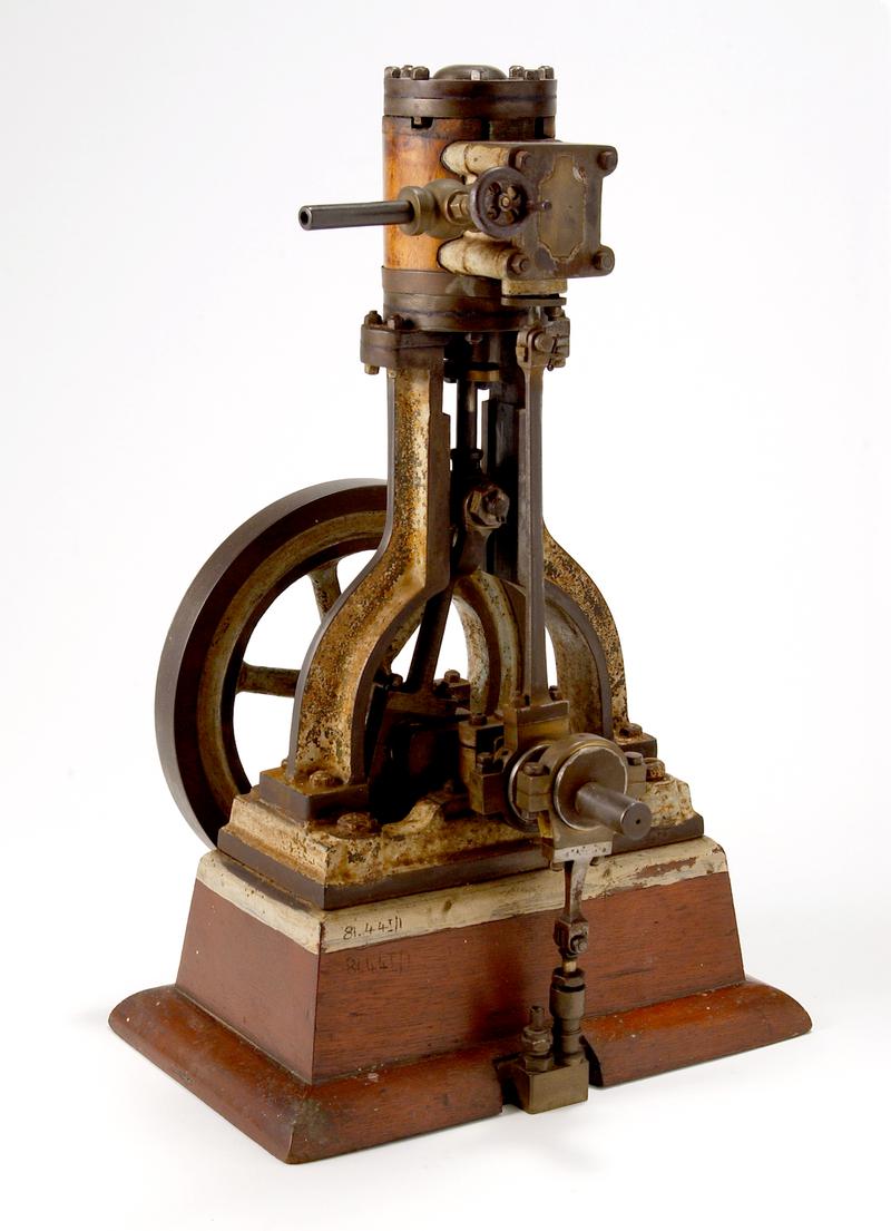 Stationary engine model (showing crank)