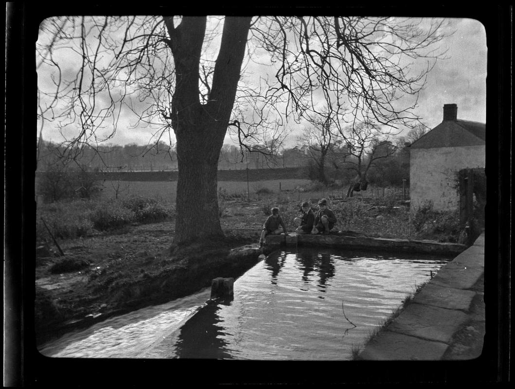 Glamorganshire Canal, negative