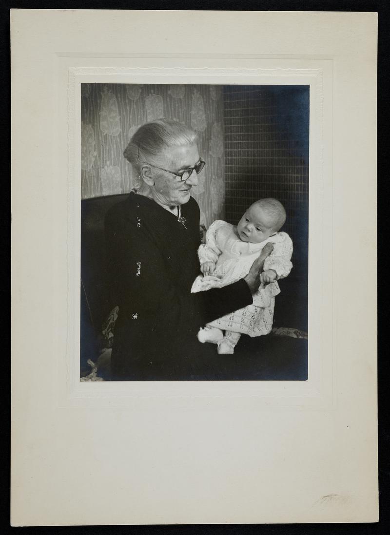 Ffotograff (digidol) | photograph (digital)