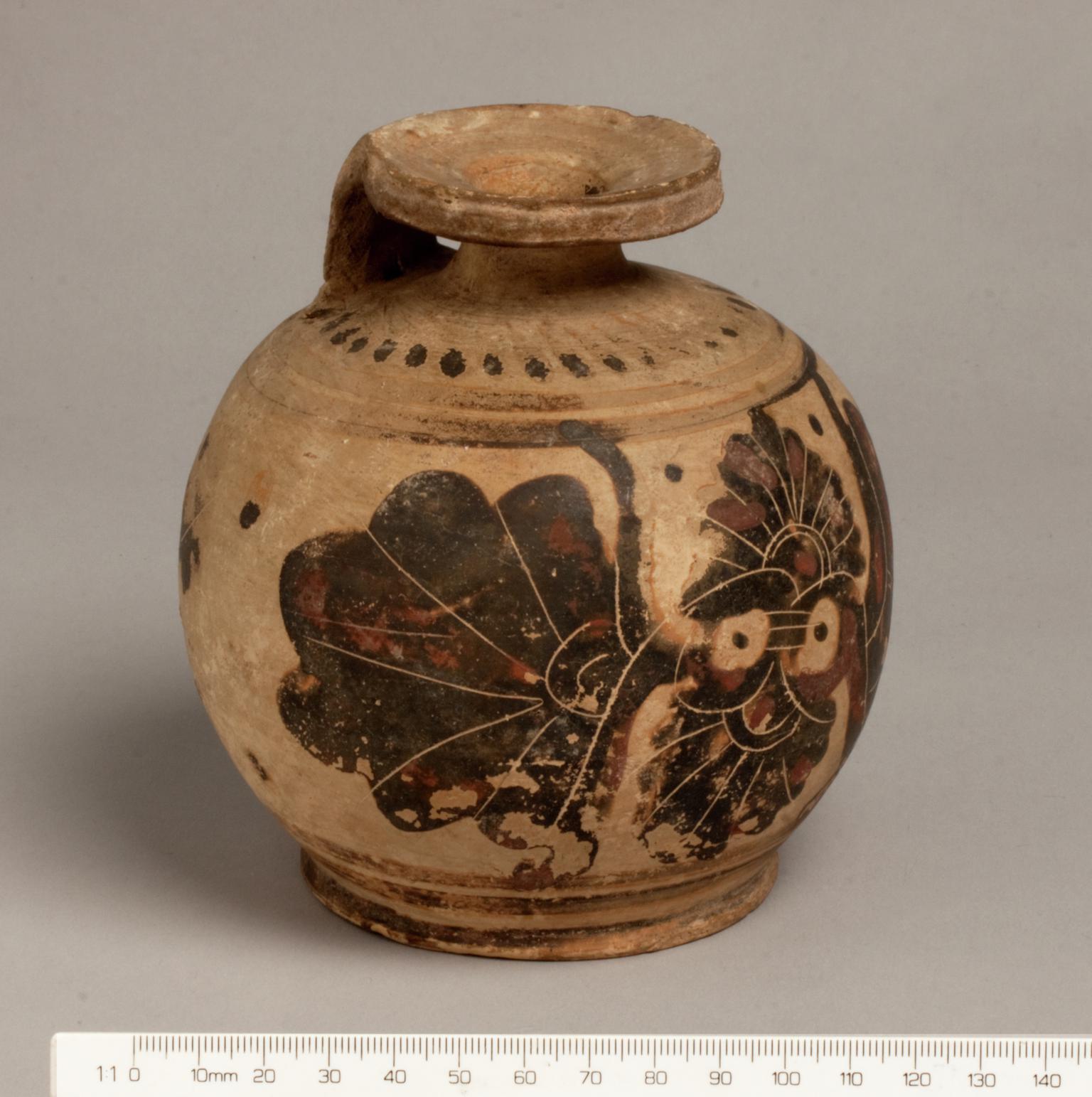 Classical pottery vessel