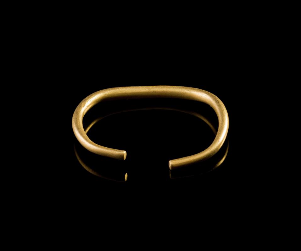 Middle Bronze Age - gold pre-form bracelet