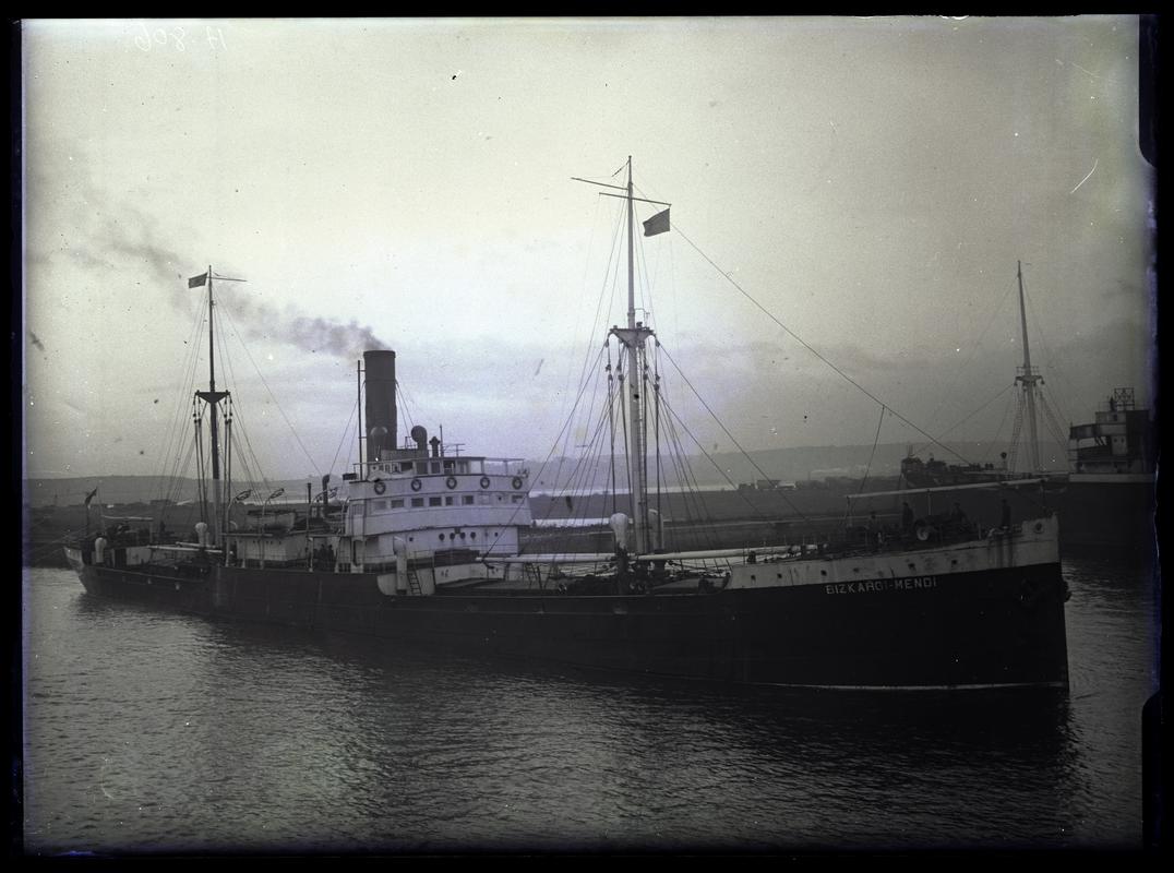 S.S. BIZKARGI MENDI, glass negative