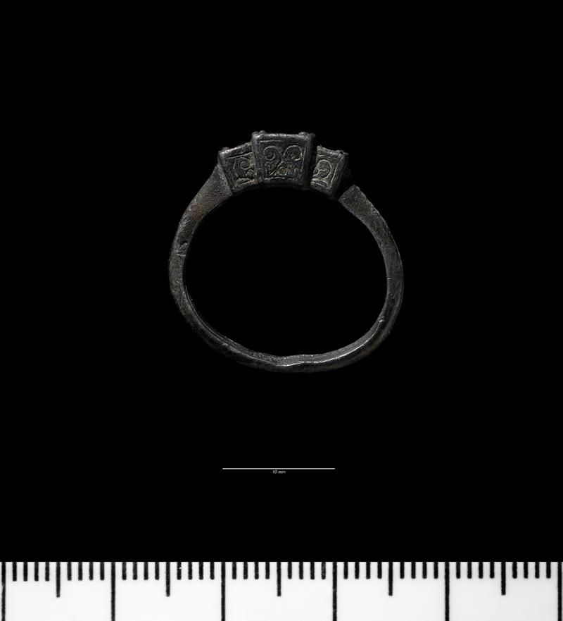 Post-Medieval lead alloy finger ring