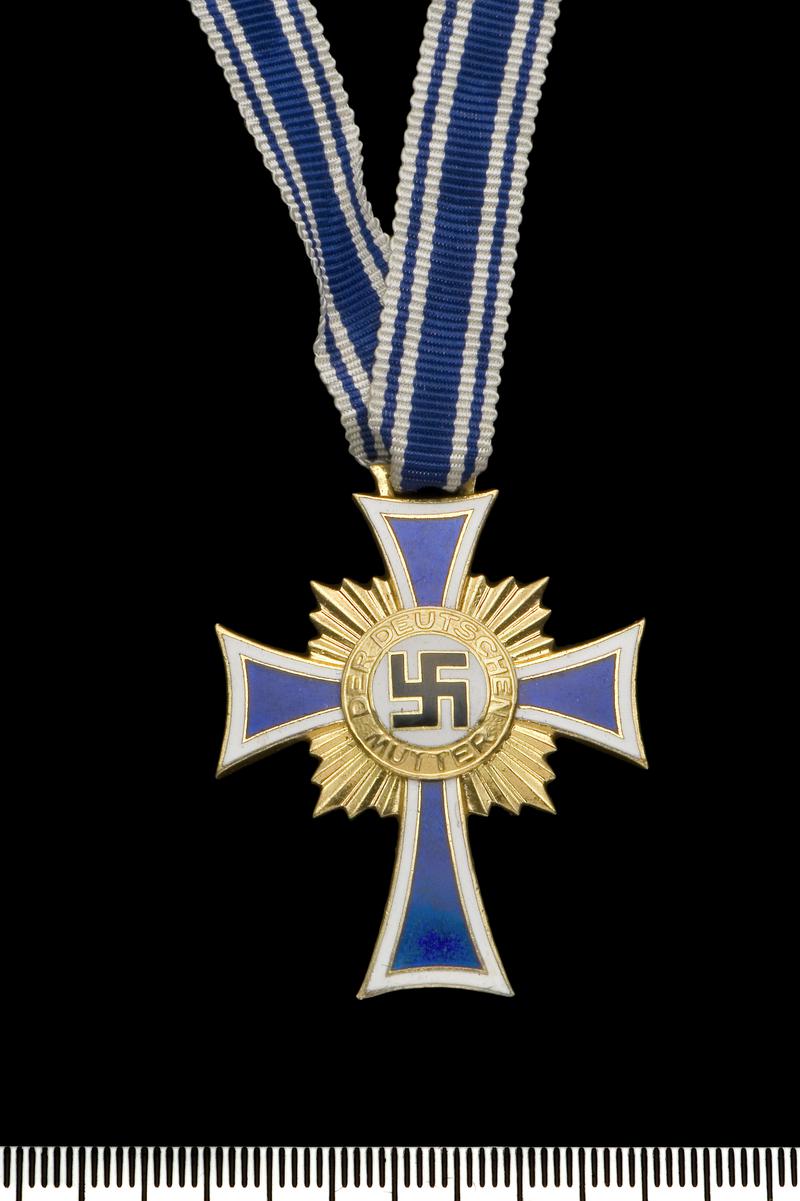 Germany, Mutterkreuz 1938-45