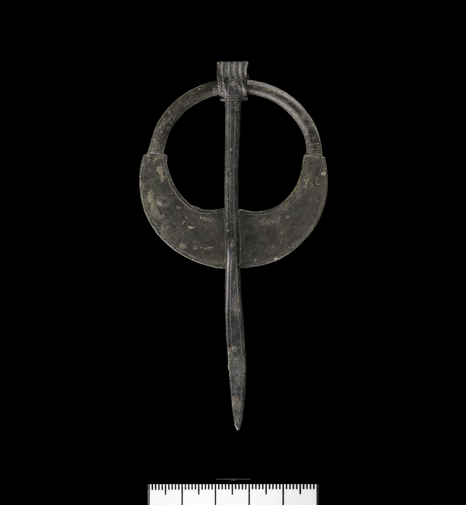 Early Medieval penannular brooch (replica)