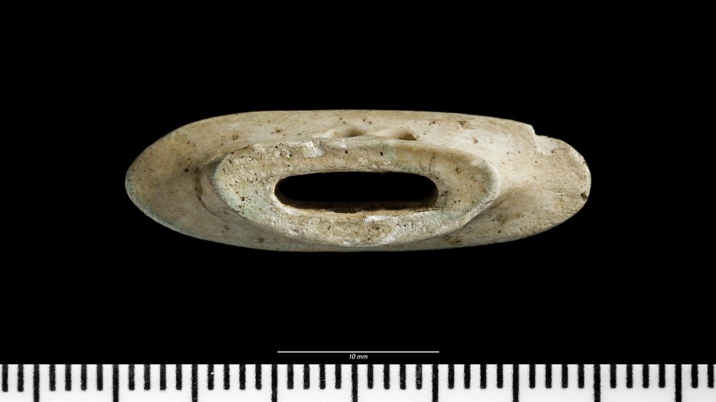 Early Bronze Age bone dagger pommel