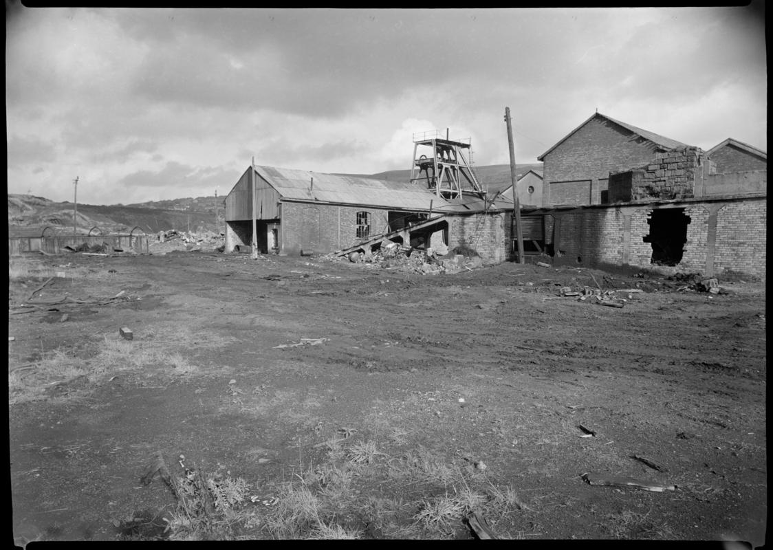 Black and white film negative showing a surface view of Beynon's Colliery, 30 October 1975.  'Beynon 30 Oct 1975' is transcribed from original negative bag.
