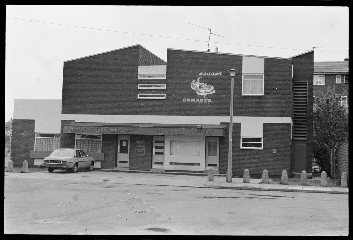 Butetown, negative