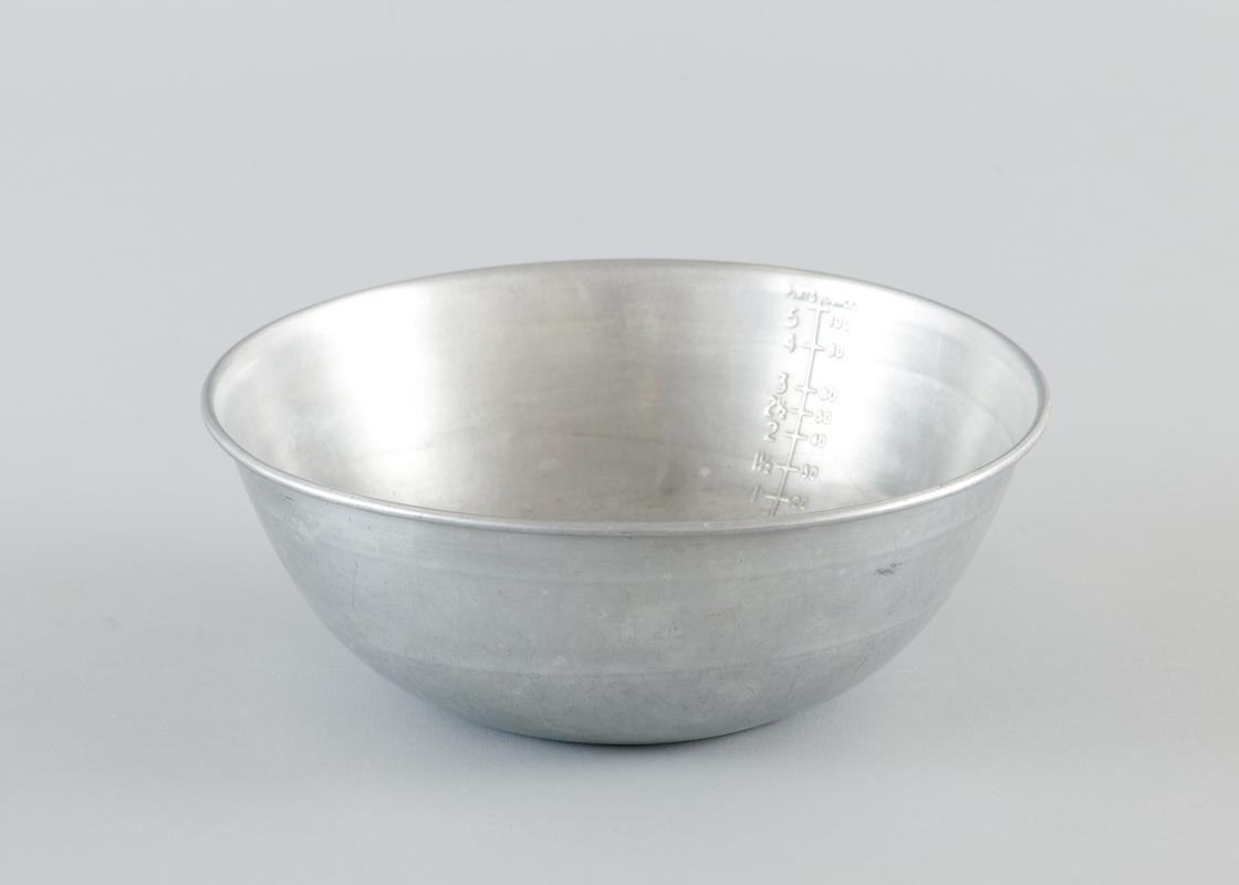 Aluminium measuring/mixing bowl, pints/ounces measuring scale emobbsed on inside of bowl.