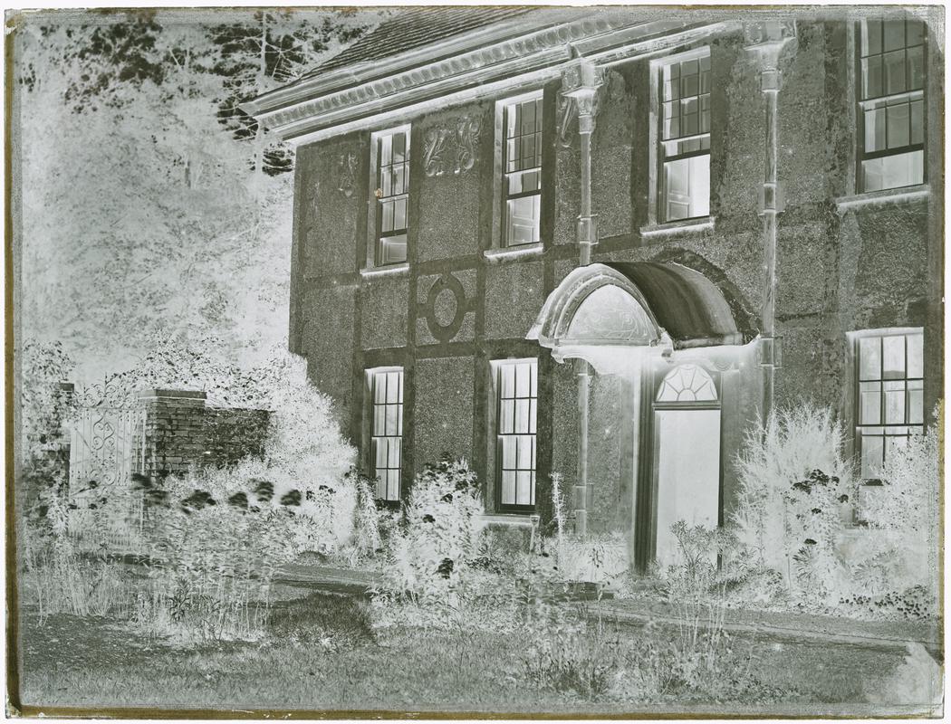 Ynysgerwyn, glass negative