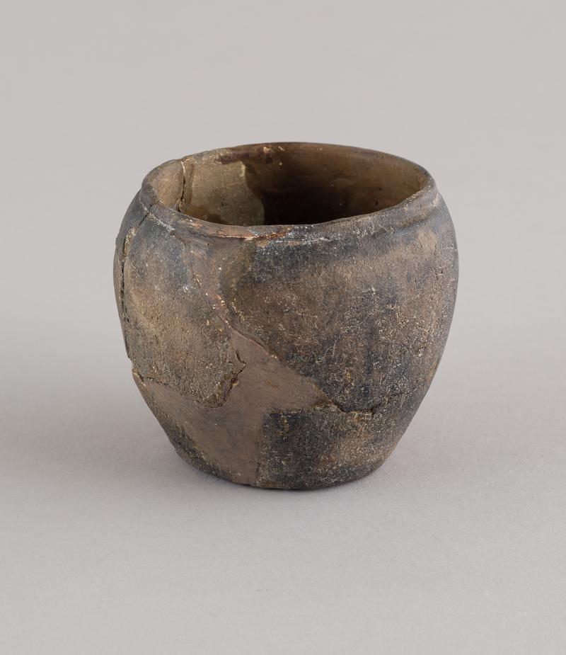 Roman pottery jar