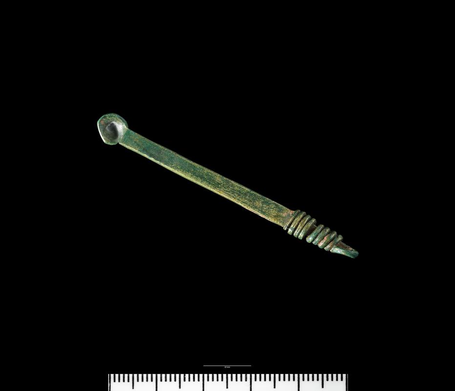 Roman copper alloy nail scoop