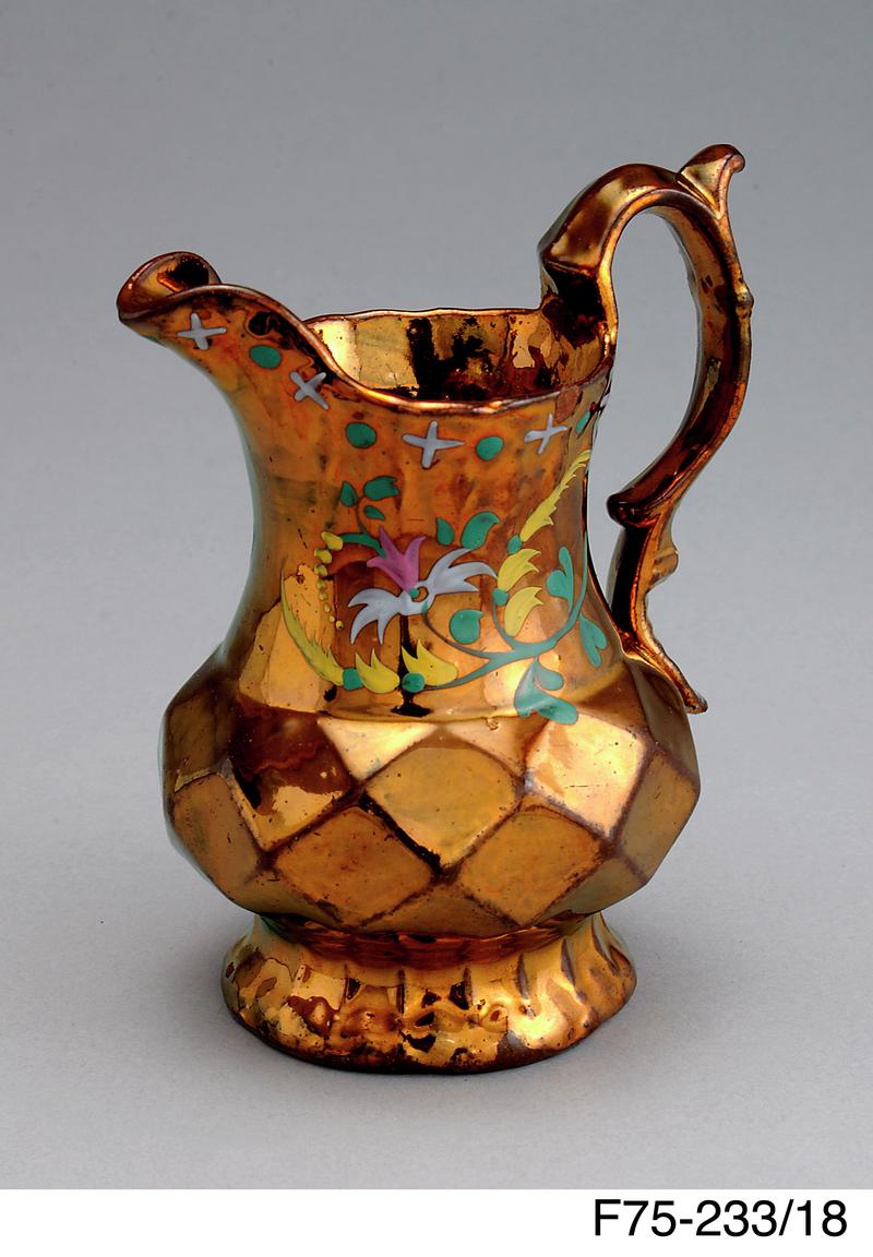 Lustre jug