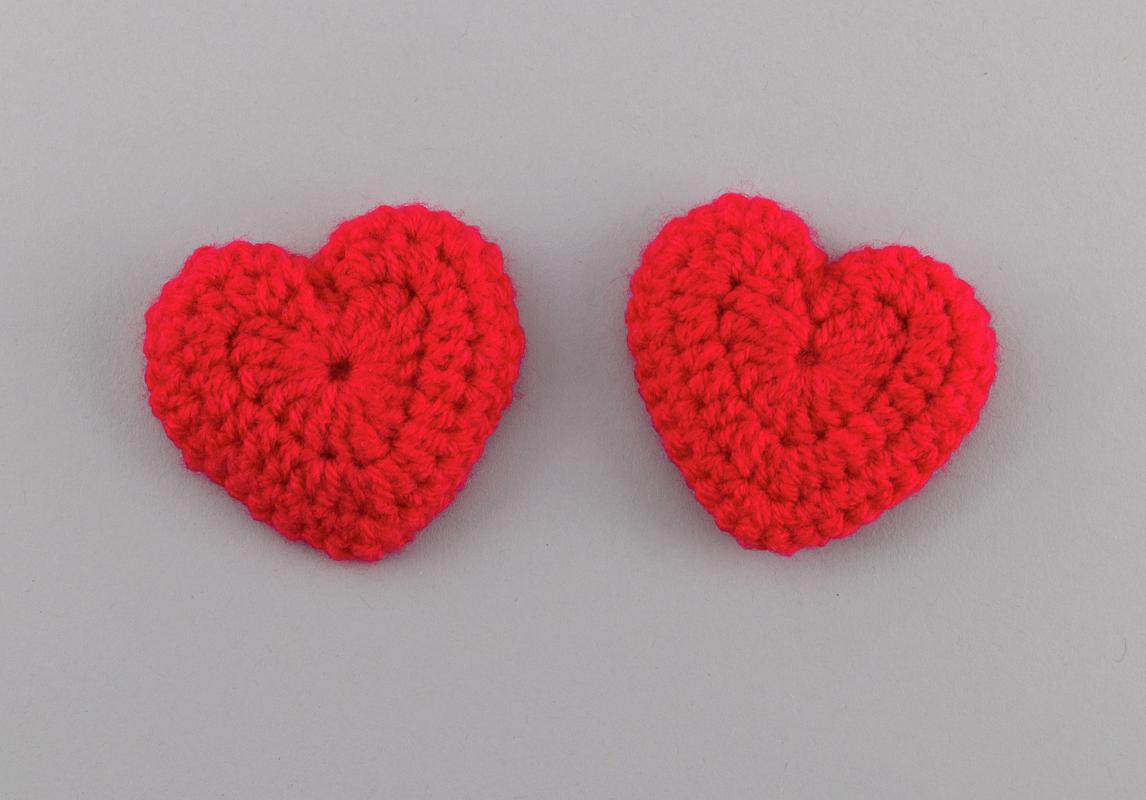 Knitted hearts (Two)