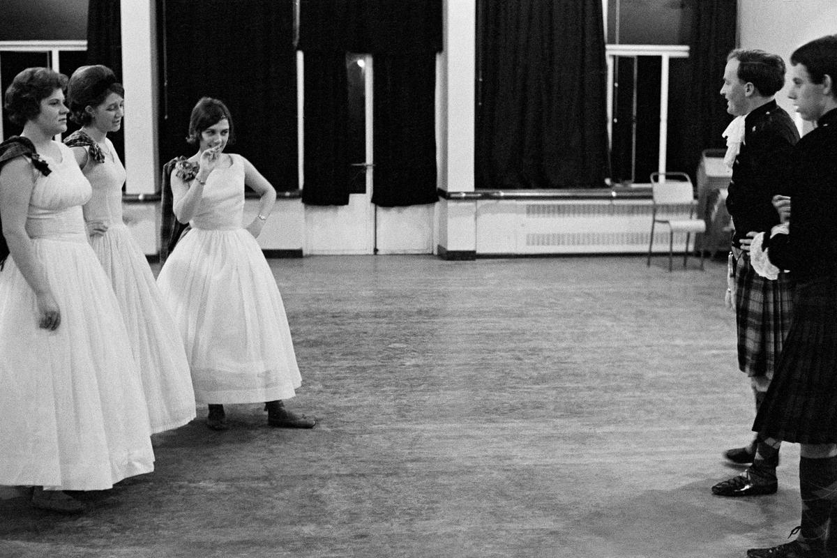 GB. SCOTLAND. Edinburgh. Rehearsal of a Scottish Dance group who normally give demonstrations. 1967.