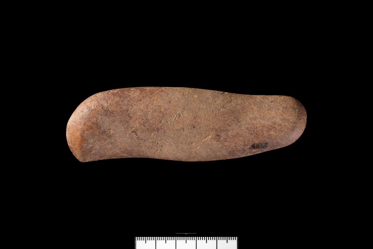 Late Mesolithic bevelled pebble