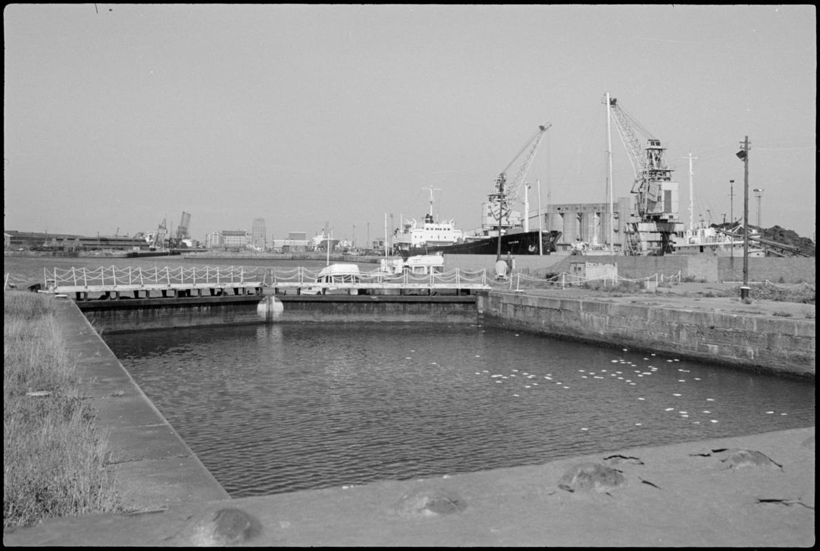 Cardiff Docks, negative