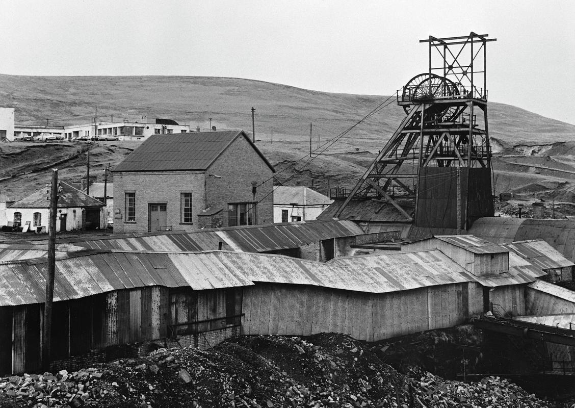 Big Pit Colliery from the east showing the enclosed tram circuit in the foreground