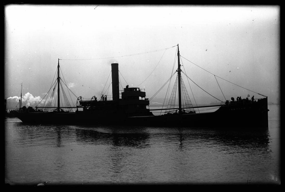 Starboard Broadside view of S.S. IGHTHAM, c.1936.