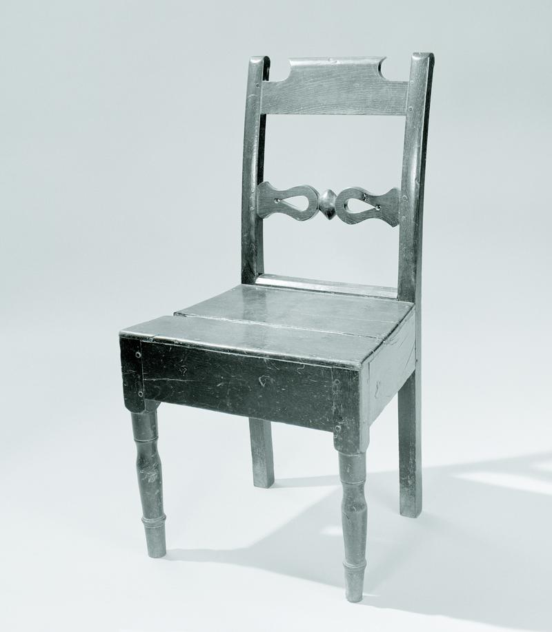 19th century small Oak chair, belonged to John Lloyd, Blaenau Ffestiniog