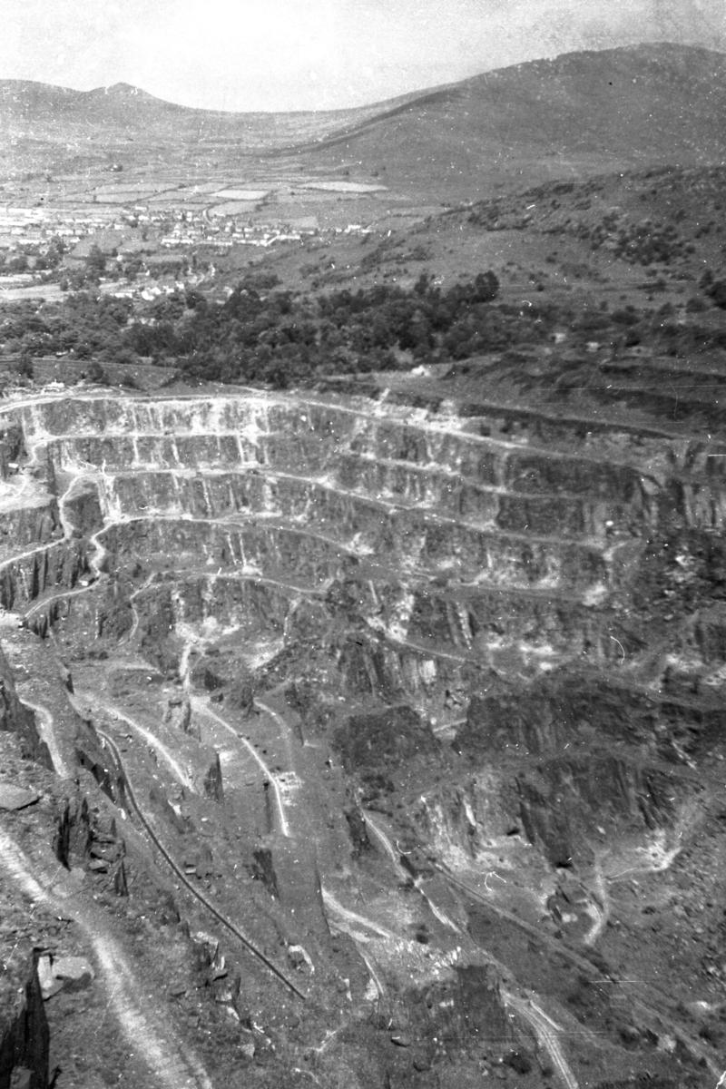 General view of the galleries at Penrhyn Slate Quarry
