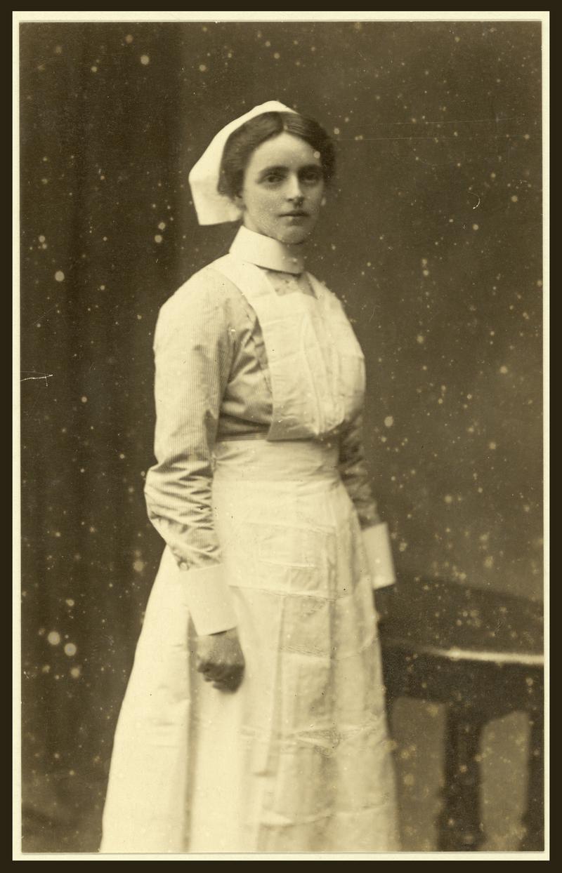 Portrait of Mrs Edith de Lloyd in nursing uniform