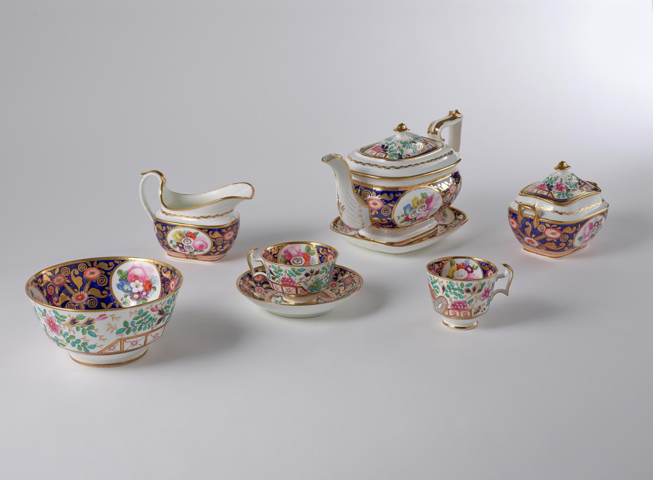 pieces from a tea service, 1816-c1825 (teapot stand, teapot, sucrier, cream jug, slop bowl, tea cup & saucer, coffee cup)