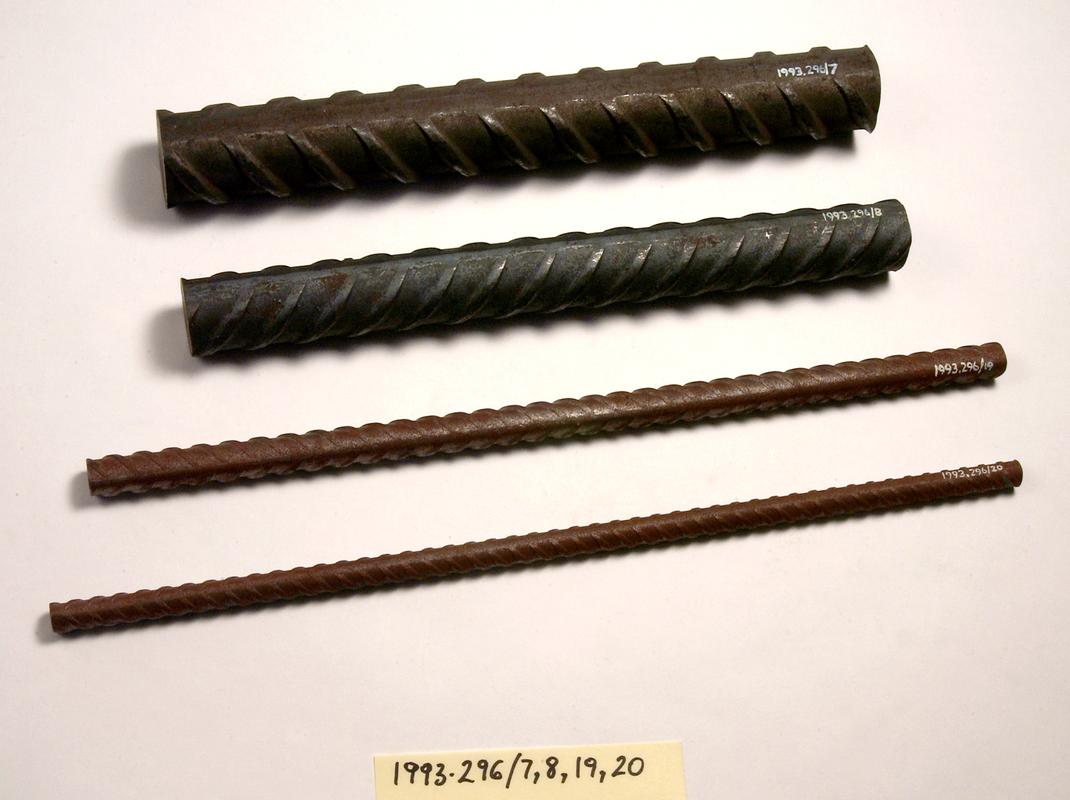 Reinforcing rods with diagonal raised ridges.