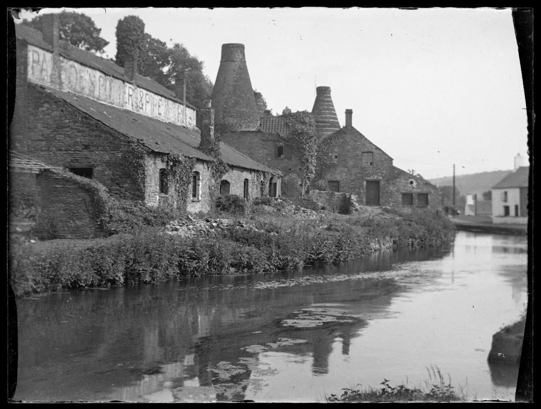 Glamorganshire Canal, negative