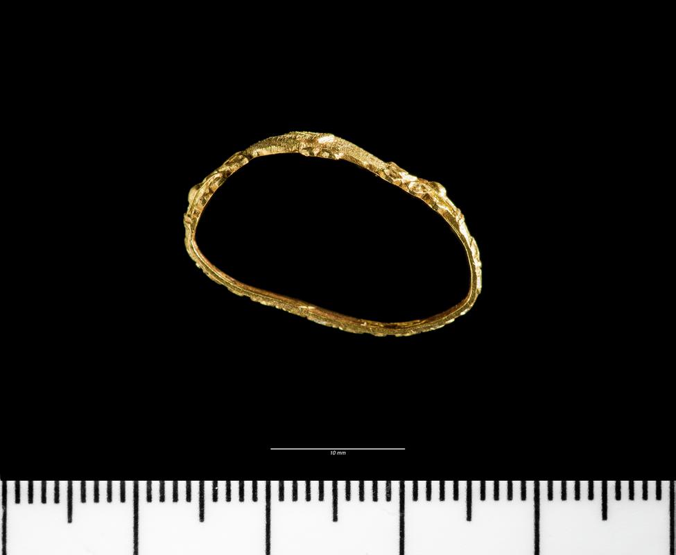 Post-Medieval gold finger ring