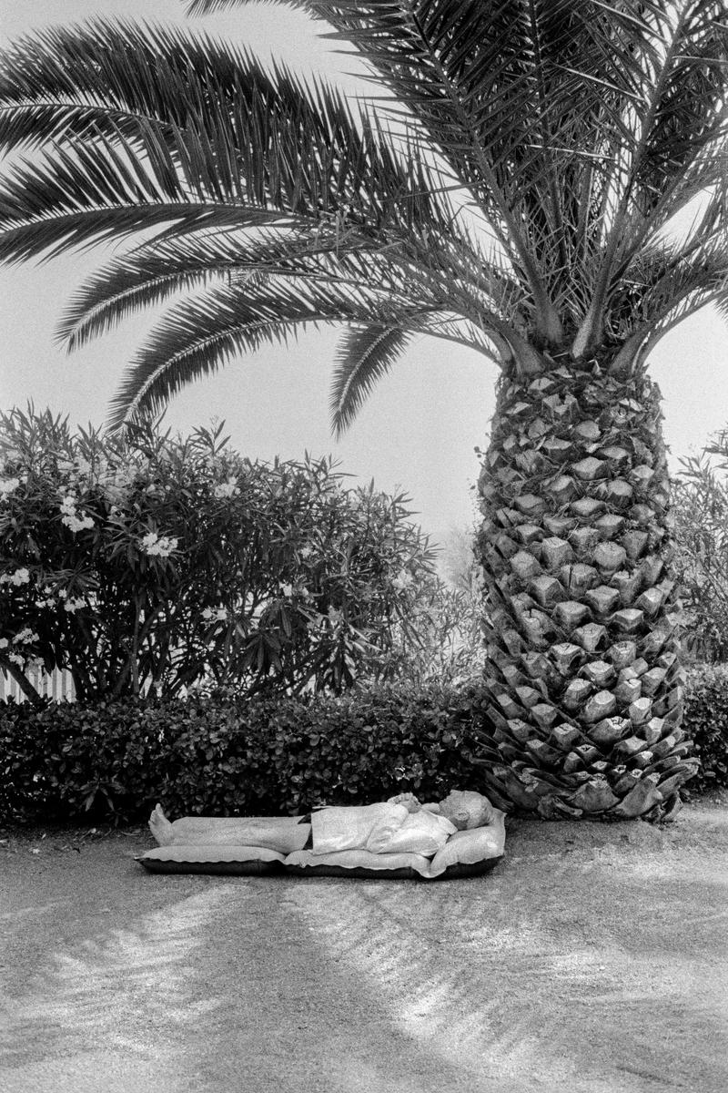 FRANCE. Monte-Carlo. Resting on the promenade. 1964.
