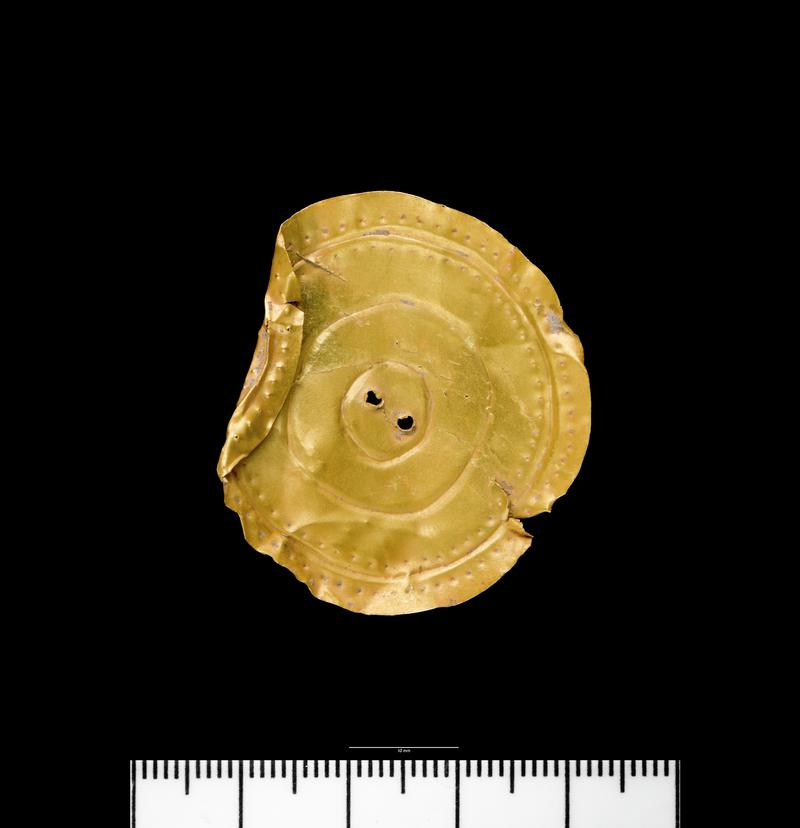 Early Bronze Age gold disc