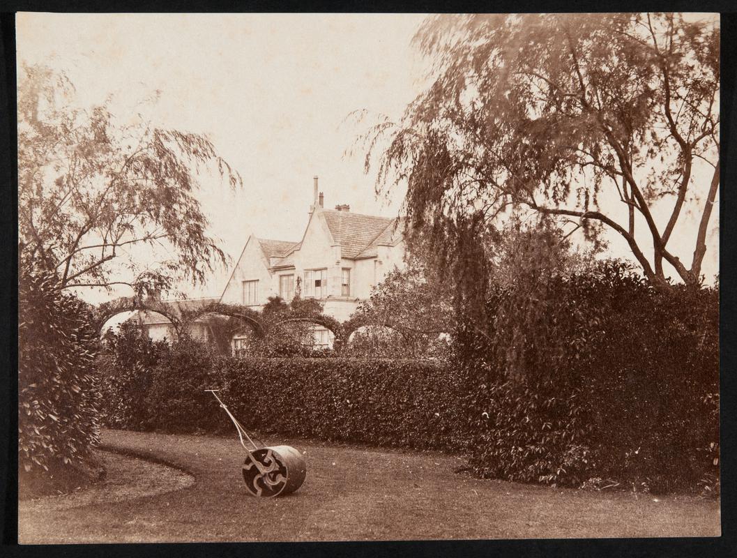 Hyde House, photograph