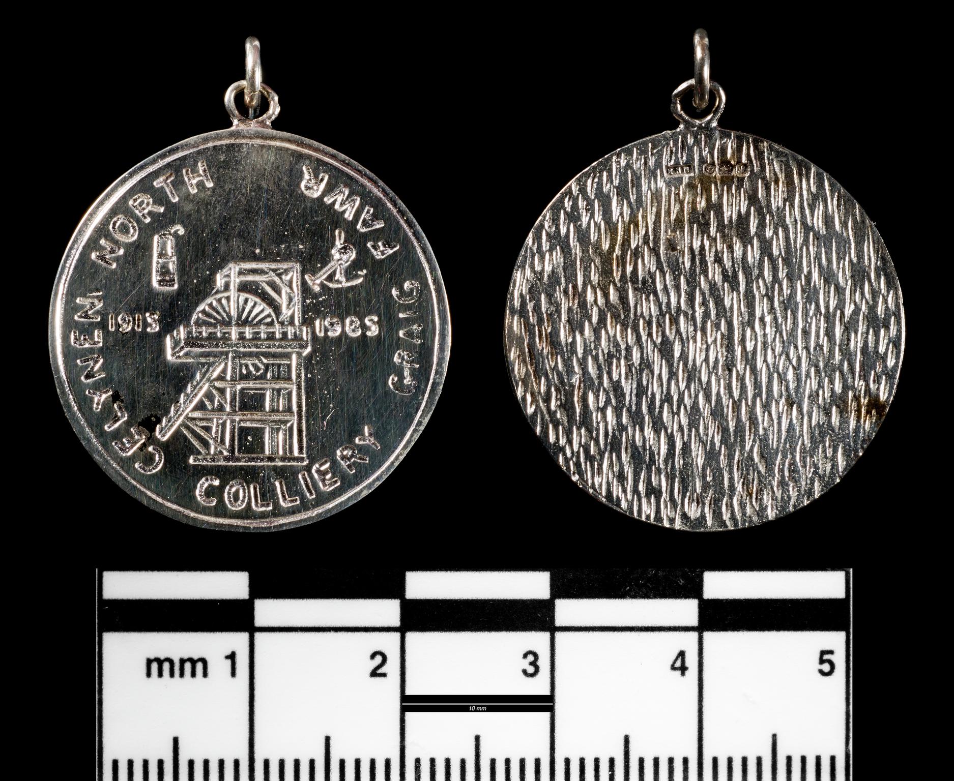 Celynen North Colliery 1915-1985, medallion