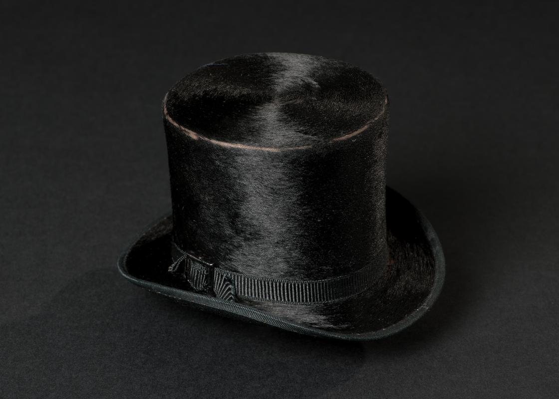 Miniature hat