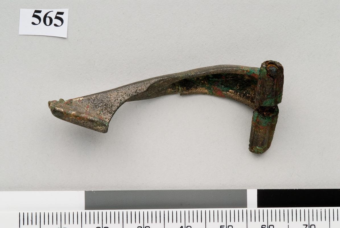Roman copper alloy T shaped brooch