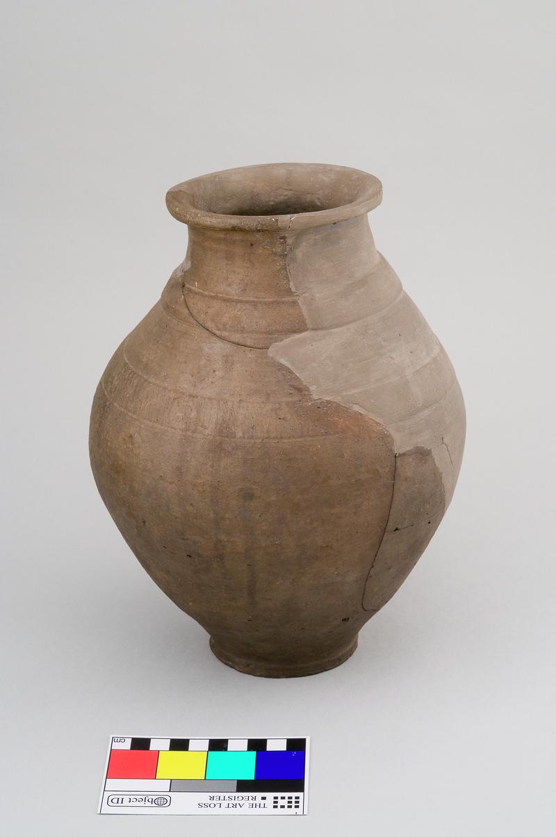 Roman pottery jar