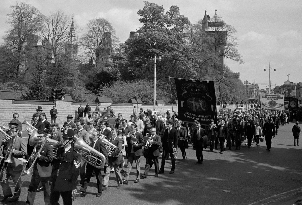 GB. WALES. Cardiff. National Union of Miners march through the center of Cardiff. 1973.