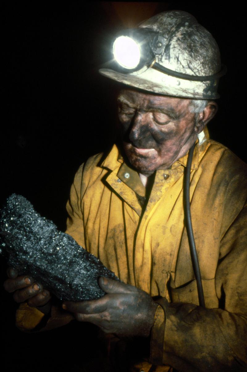 Colour film slide showing an Oakdale Colliery miner underground, May 1981.