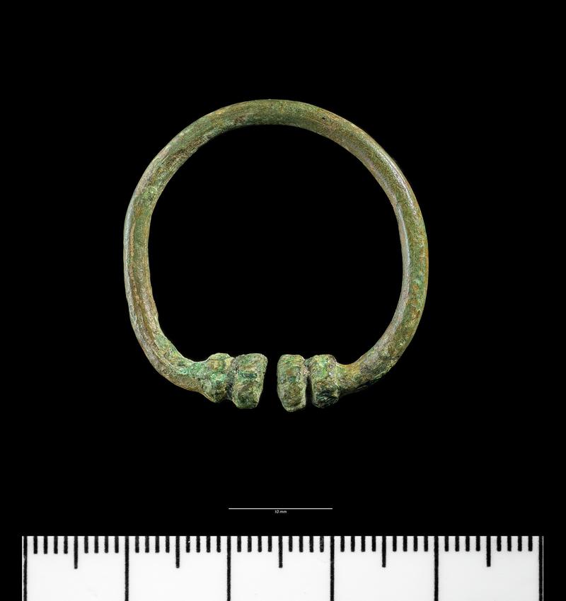 Roman copper alloy penannular brooch
