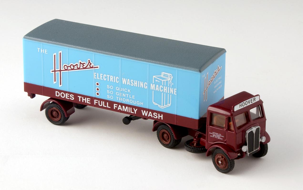 model AEC articulated wagon "Hoover"