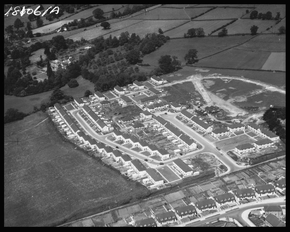 Abergavenny, negative
