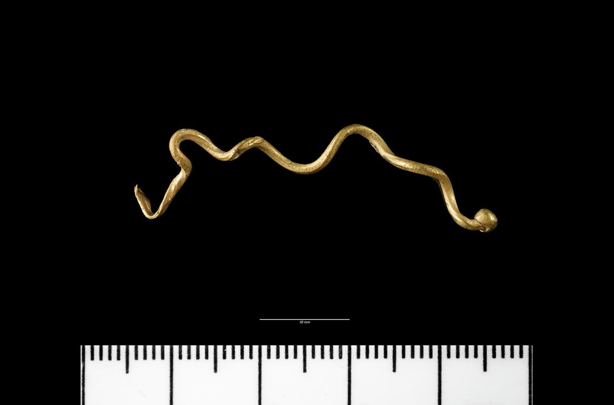 Middle Bronze Age gold wire