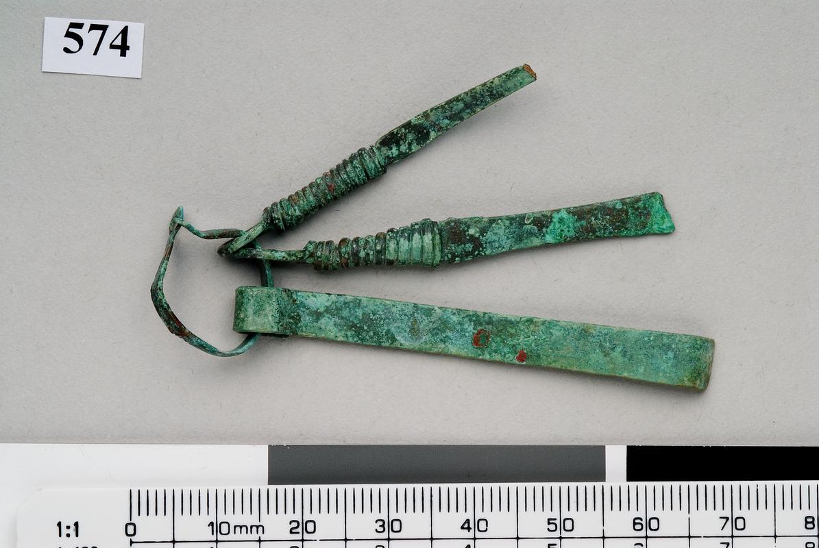 Roman copper alloy toilet set