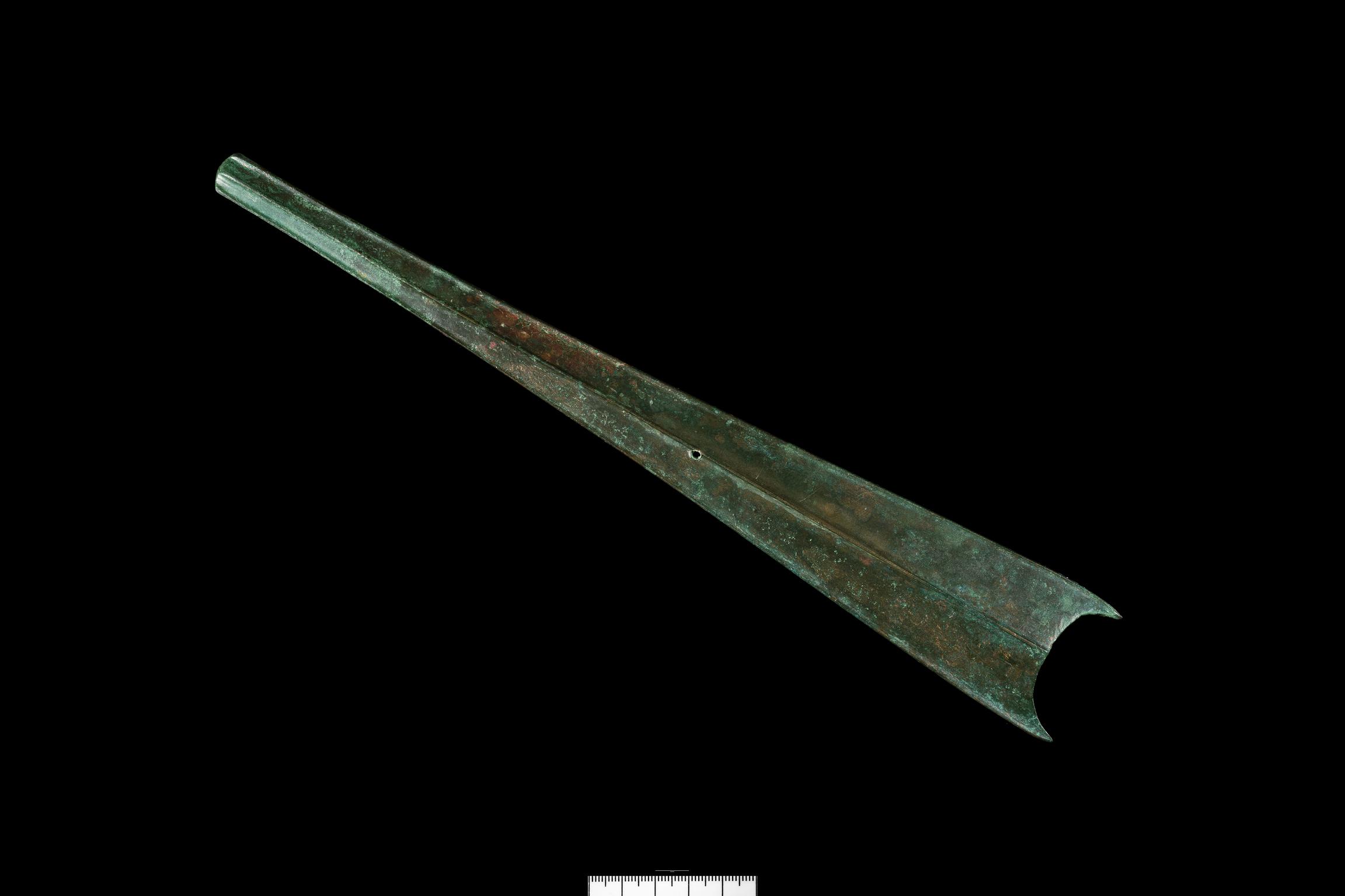 Late Bronze Age sword scabbard chape